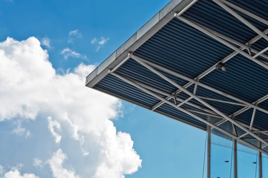 Roof franchise software offering mobile app support